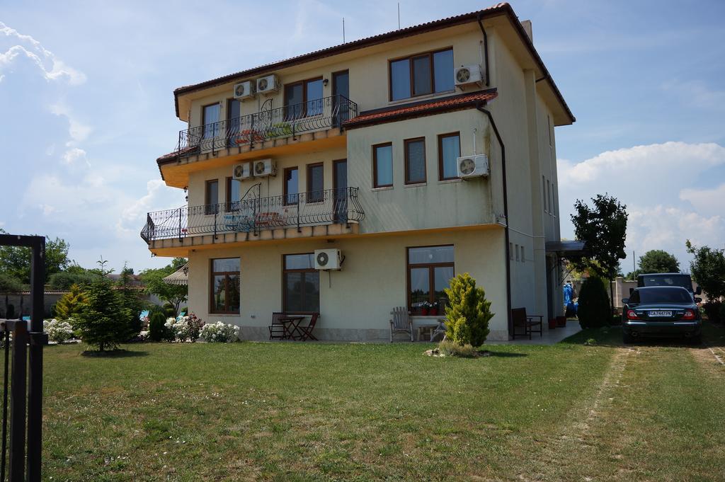 Guest House Golden Flake 4Km From Bolata Beach Bulgarevo Luaran gambar
