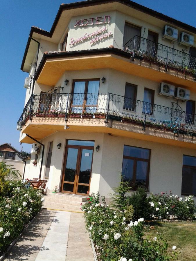 Guest House Golden Flake 4Km From Bolata Beach Bulgarevo Luaran gambar